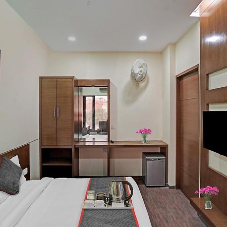 Hotel O Royal Regency Ghaziabad Exteriör bild