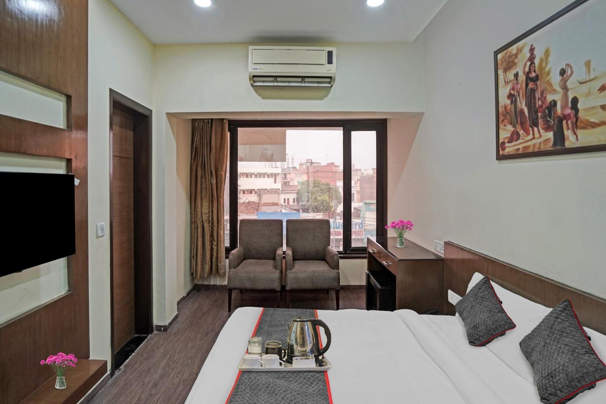 Hotel O Royal Regency Ghaziabad Exteriör bild